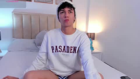 Cayden online show from November 5, 2025, 4:23 am