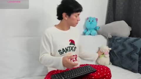 Cayden online show from November 30, 2025, 11:53 pm