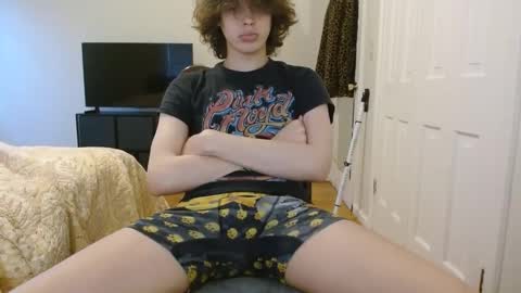 222cayyy online show from January 13, 2025, 9:42 pm