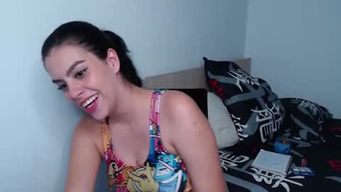 Snapshot of cazadora80s chatting on December 7, 2024, 5:15 am cazadora80s online show from December 7, 2024, 5:15 am