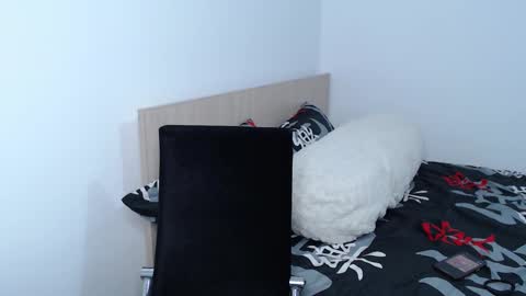 Snapshot of cazadora80s chatting on December 7, 2024, 8:49 pm cazadora80s online show from December 7, 2024, 8:49 pm