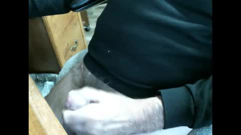 Snapshot of cczt154 chatting on March 4, 2025, 5:03 pm CCzt154 online show from March 4, 2025, 5:03 pm