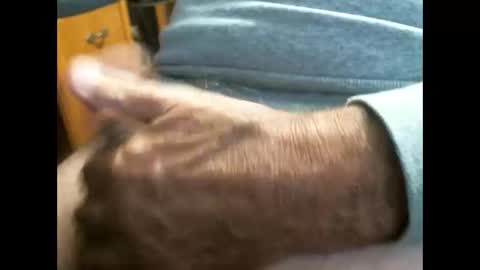 Snapshot of cczt154 chatting on October 28, 2025, 9:17 pm CCzt154 online show from October 28, 2025, 9:17 pm