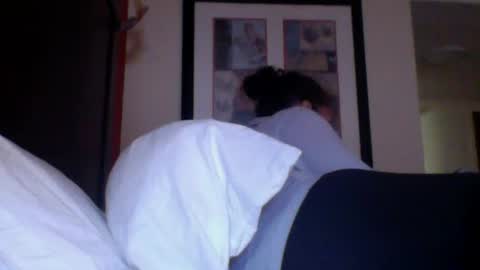 Snapshot of cece_vibez chatting on December 2, 2024, 5:26 pm cece_vibez online show from December 2, 2024, 5:26 pm