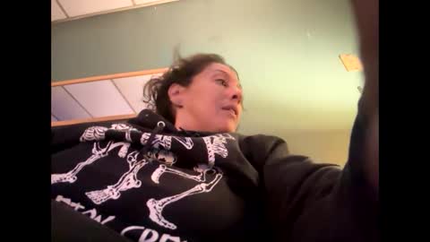 Snapshot of cece_vibez chatting on November 3, 2025, 3:30 am cece_vibez online show from November 3, 2025, 3:30 am