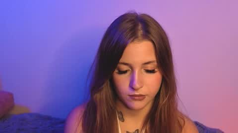 Lina  online show from October 18, 2025, 7:25 pm