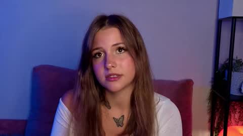 Lina  online show from November 10, 2025, 7:13 pm