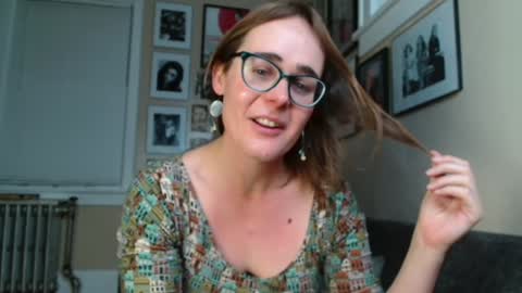 Cecily Saint Claire online show from December 13, 2024, 2:38 pm