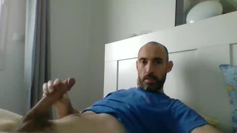 cedric223 online show from December 18, 2024, 1:45 pm