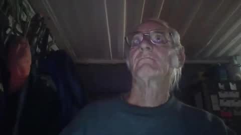 Chuck online show from October 10, 2025, 2:10 am