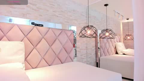 Snapshot of celene_midnight chatting on March 1, 2025, 10:42 pm CELENE online show from March 1, 2025, 10:42 pm