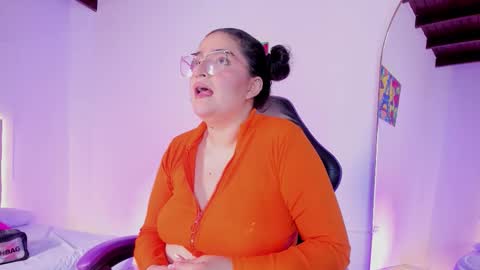 Snapshot of celeste_beckham chatting on October 10, 2025, 5:06 am celeste_beckham online show from October 10, 2025, 5:06 am