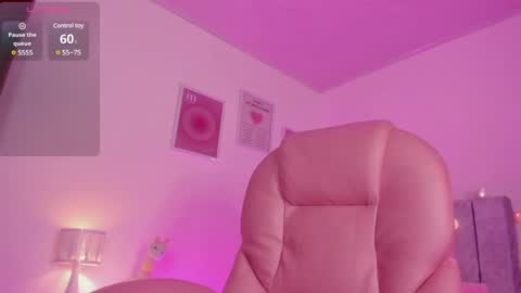Snapshot of celestecute_ chatting on December 22, 2024, 5:01 am Celeste   INSTAGRAM Celestecute 01 online show from December 22, 2024, 5:01 am