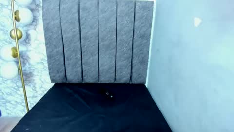       online show from December 6, 2024, 7:21 am