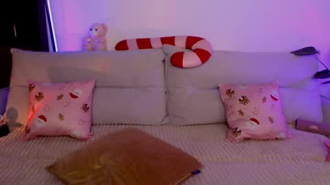 Celin online show from December 9, 2024, 6:46 pm