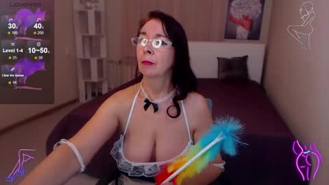 Snapshot of celine_faer1 chatting on February 14, 2025, 5:14 pm Celine online show from February 14, 2025, 5:14 pm