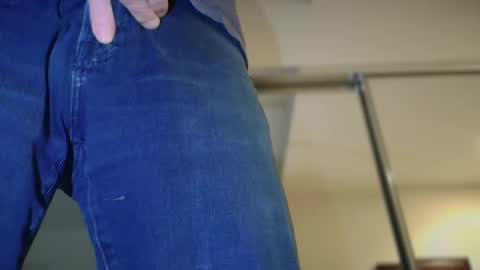 Snapshot of centerfield24 chatting on October 1, 2025, 3:40 pm Centerfield online show from October 1, 2025, 3:40 pm