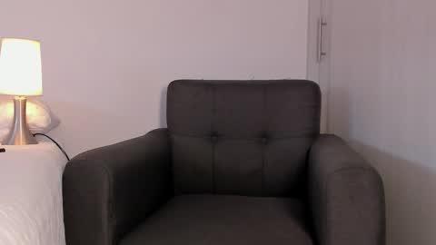 ceron cb online show from December 4, 2025, 8:50 pm