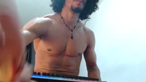 Snapshot of cesar_master_ chatting on November 4, 2025, 3:49 am cesar_master_ online show from November 4, 2025, 3:49 am