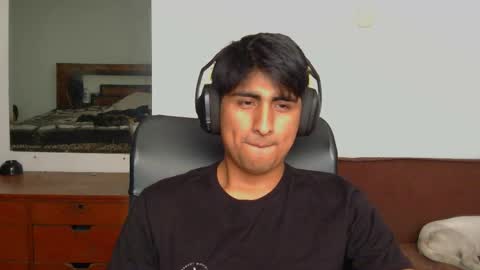 Cesar online show from December 4, 2025, 6:16 pm