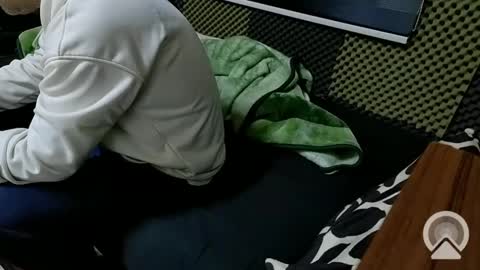 cezar online show from February 11, 2025, 2:57 pm