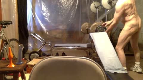 Snapshot of cfnmworkout1 chatting on March 8, 2025, 6:37 pm cfnmworkout1 online show from March 8, 2025, 6:37 pm