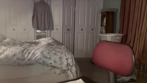 Snapshot of cfnmworkout1 chatting on November 7, 2025, 2:55 am cfnmworkout1 online show from November 7, 2025, 2:55 am