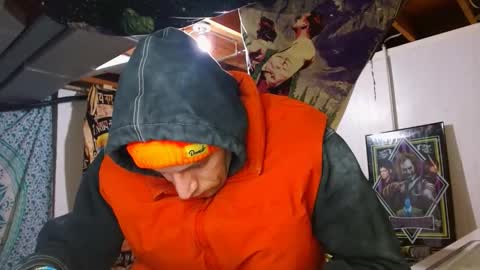 cguffey2284 online show from January 21, 2025, 11:56 am