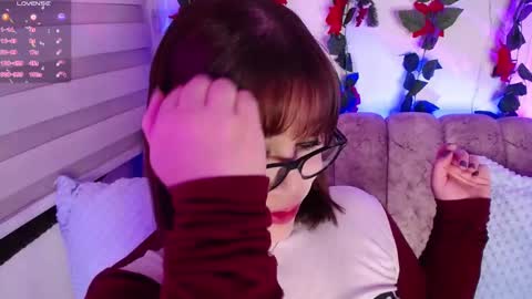 Snapshot of chaarlotte_1 chatting on February 2, 2025, 4:32 pm charlotte online show from February 2, 2025, 4:32 pm