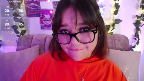 Snapshot of chaarlotte_1 chatting on October 28, 2025, 6:32 pm charlotte online show from October 28, 2025, 6:32 pm