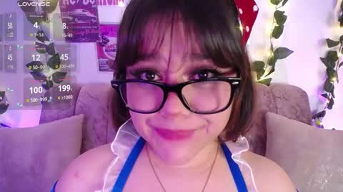 Snapshot of chaarlotte_1 chatting on November 14, 2025, 6:39 pm charlotte online show from November 14, 2025, 6:39 pm