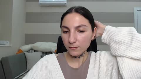 Kate online show from January 21, 2025, 1:00 pm