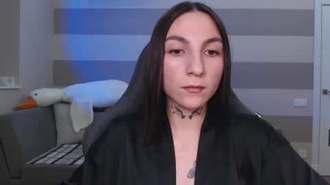 Kate online show from February 7, 2025, 12:39 pm