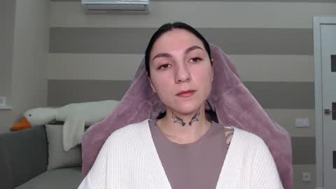 Kate online show from February 21, 2025, 7:12 am