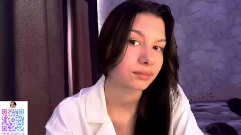 Snapshot of chanel_no_5 chatting on October 2, 2025, 6:42 am Amelia online show from October 2, 2025, 6:42 am