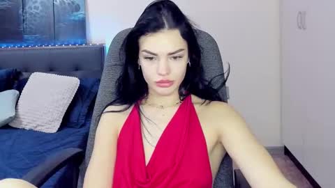 chaneljem online show from November 18, 2025, 8:19 am