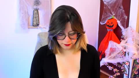 Snapshot of chanell_taylor_ chatting on October 13, 2025, 1:00 pm chanell online show from October 13, 2025, 1:00 pm