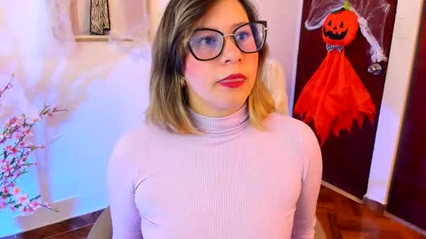 Snapshot of chanell_taylor_ chatting on October 22, 2025, 9:09 am chanell online show from October 22, 2025, 9:09 am