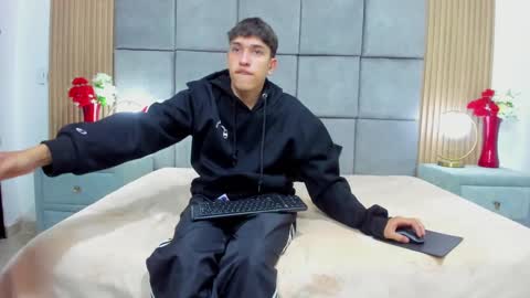 Chanellandmax online show from October 13, 2025, 1:00 pm