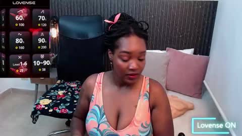 Snapshot of channel_brunette chatting on October 24, 2025, 7:32 pm Chanel online show from October 24, 2025, 7:32 pm