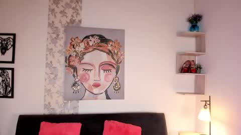 Snapshot of chantall_smith chatting on February 27, 2025, 1:49 pm online show from February 27, 2025, 1:49 pm