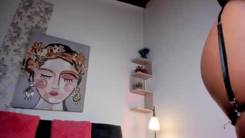 Snapshot of chantall_smith chatting on March 8, 2025, 1:57 pm online show from March 8, 2025, 1:57 pm