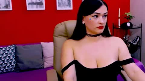 The Queen online show from November 14, 2025, 11:13 pm