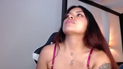  chantalpetit  online show from September 12, 2025, 7:25 pm