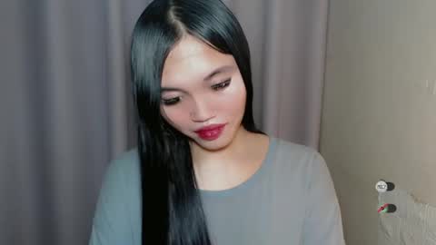 Snapshot of chantelle_fuckdoll chatting on December 8, 2024, 12:29 am CHANTELLE online show from December 8, 2024, 12:29 am