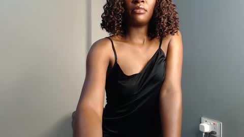 Chantel online show from November 22, 2025, 3:38 am