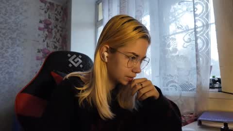 Nancy online show from November 19, 2025, 7:30 am