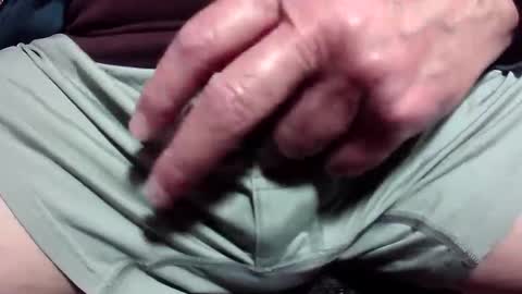 Chuck online show from November 28, 2025, 6:32 pm