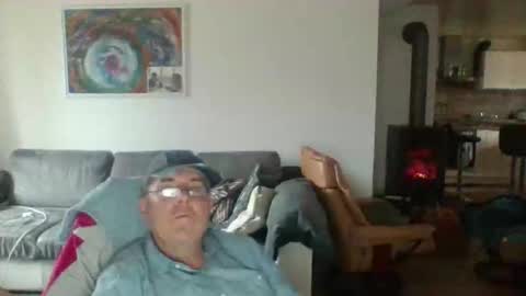 Snapshot of charles6064 chatting on November 21, 2025, 11:53 am charles6064 online show from November 21, 2025, 11:53 am