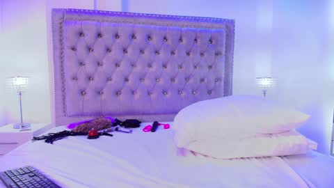 Snapshot of charlietaylorr__ chatting on December 27, 2024, 11:10 pm Charlie online show from December 27, 2024, 11:10 pm